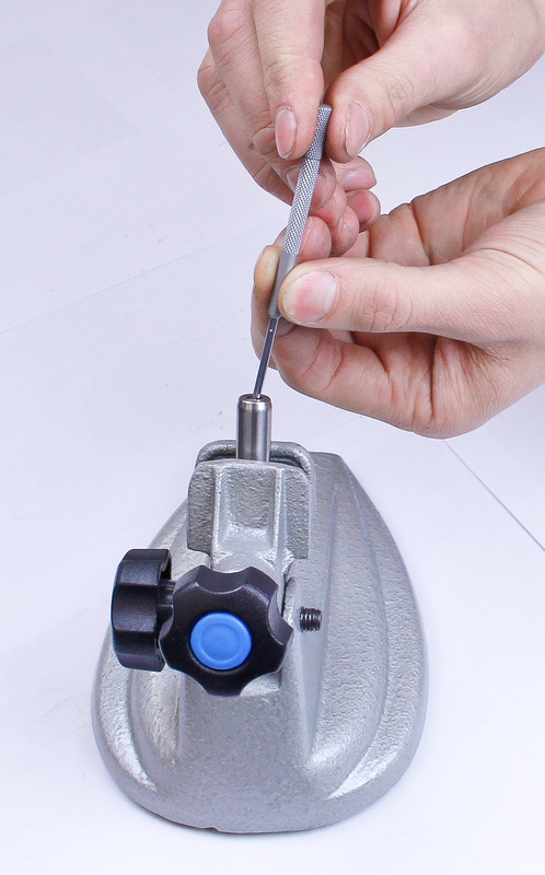 How to use a small hole gauge