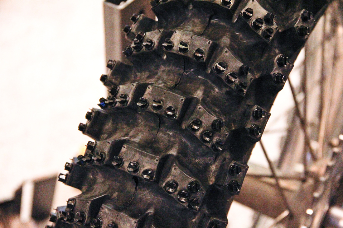 How to stud motorcycle tires with screws for ice riding